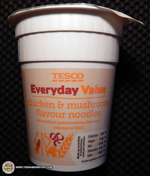 Tesco value chicken&mushroom flavour Noodle quick snack 70g (5051898316952)